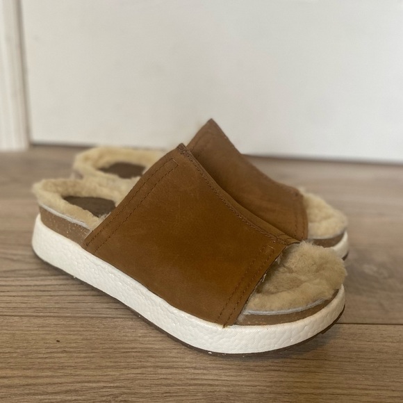 Otbt Brown Leather Wayside in New Tan Platform Slides - Picture 1 of 8